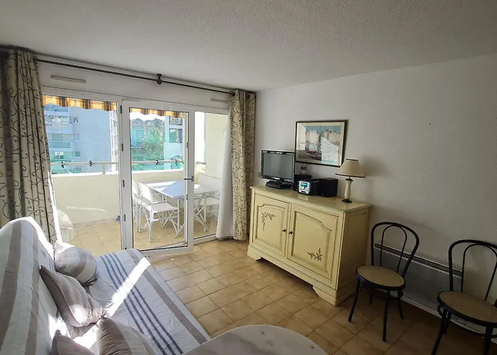 2 Pieces Avec Balcon, Piscine Et Parking Privatif A - Fr-1-780-40 Sainte-Maxime